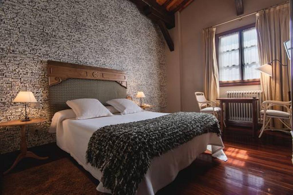 Hotel Konbenio Amorebieta-Etxano Rum bild